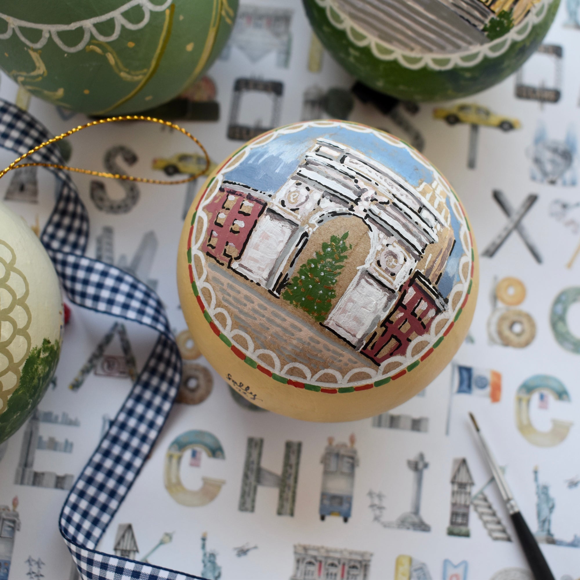 Washington Square Arch Painted Ornament (Wreath on verso)